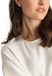 CHRIST CHRIST PEARLS DAMEN-OHRSTECKER 925ER SILBER SÜSSWASSER - Orecchini - silberfarben