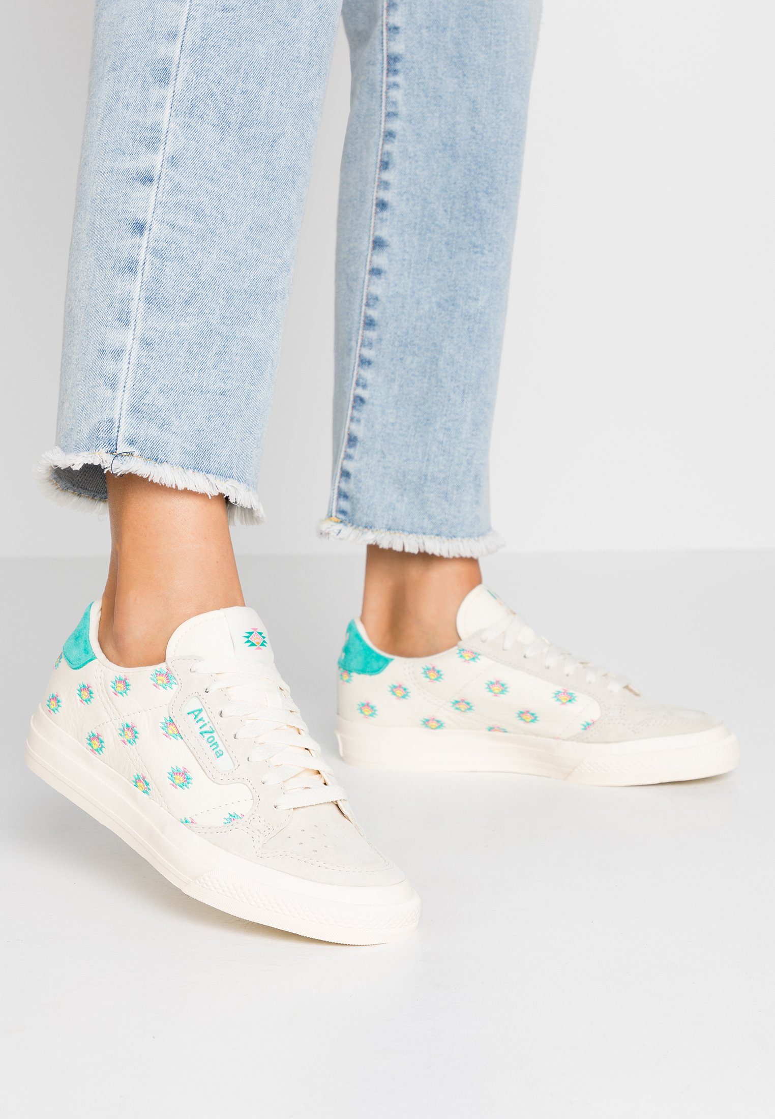 CONTINENTAL VULC ARIZONA ICETEA PACK - Baskets basses - clear white/super colour CONTINENTAL VULC ARIZONA ICETEA PACK - Baskets basses - clear white/super colour