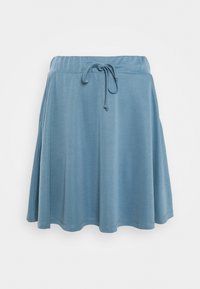 Gonna blu, lunga fino al ginocchio, realizzata in un tessuto morbido e leggero. Presenta una vita elastica con cordoncino per una vestibilità regolabile. Texture liscia.