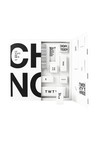 STOP THE WATER WHILE USING ME! ALL NATURAL ADVENT CALENDAR - Calendario dell'Avvento - white/black
