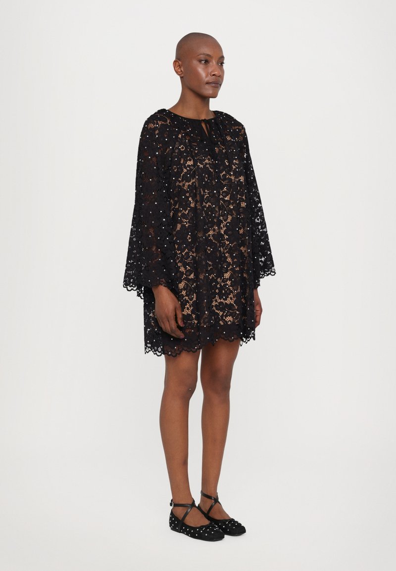 sachin and babi light blue dress Michael Kors x Saint Tropez  Beautiful dresses for any occasion! From  floral lace to ribbed knit which can be worn for special events or for a  more casual look! Explore the