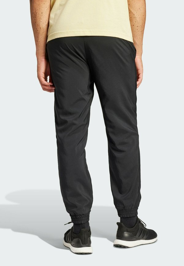 ESSENTIALS SMALL STANFORD - Tracksuit bottoms2