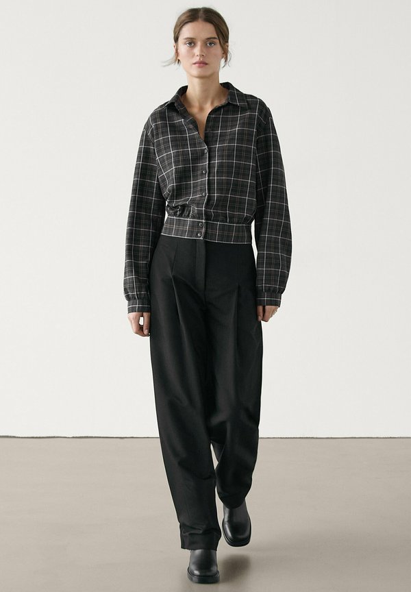 CHECK - Button-down blouse2