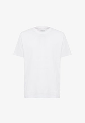 Witte katoenen t-shirt met korte mouwen, een ronde halslijn en een minimalistisch ontwerp met een reliëflogo op de voorkant. Gladde textuur.