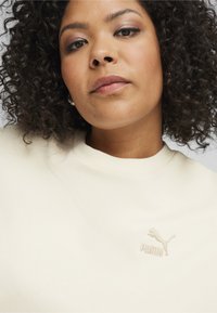 Puma BETTER RELAXED CREW - Sweatshirt - no color