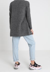 ONLY Kofta - mottled grey