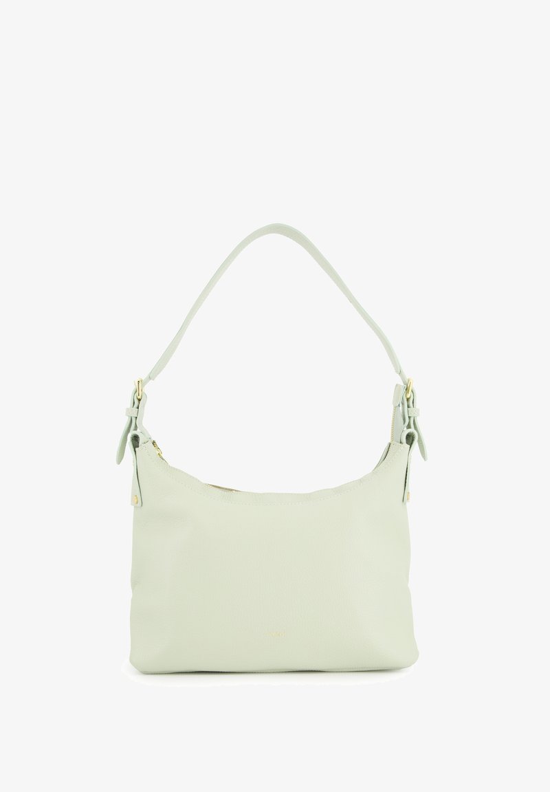 Lys grøn læder skuldertaske med en buet form, guldfarvede hardwaredetaljer, lynlåslukning i toppen og justerbar rem.