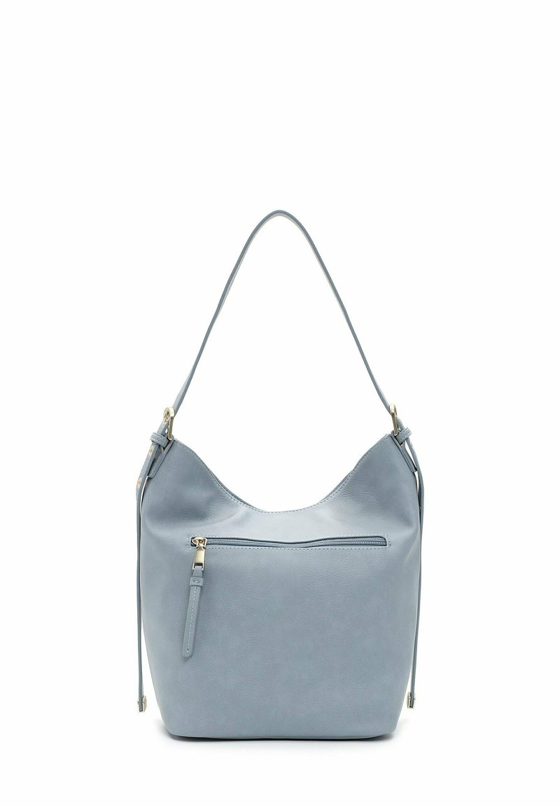 Sac à main en cuir bleu clair avec une forme courbée, une bandoulière unique et une poche zippée à l'avant. Présente des accents matériels minimalistes.
