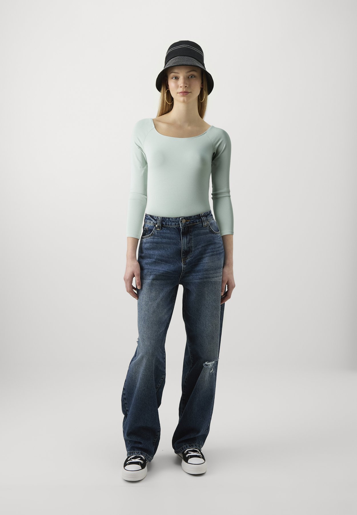 ONLLIVE LOVE OFFSHOULDER BODY