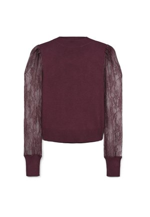 Pull bordeaux avec un corps en tricot uni et des manches en dentelle transparente. Ourlet et manches côtelés. La dentelle présente un motif floral, ajoutant texture et détail.