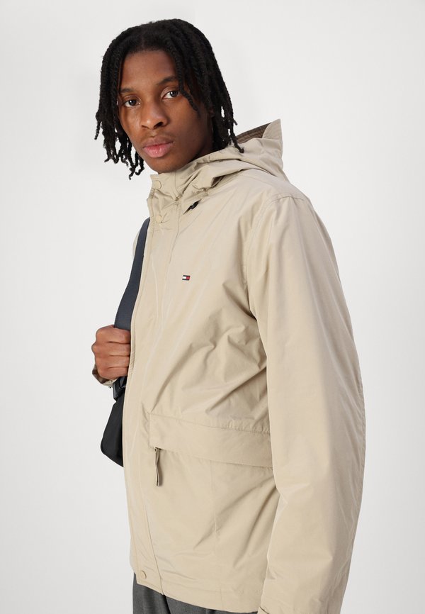 PACKABLE HOODED - Light jacket - sandalwood3