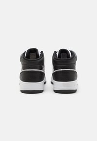 Champion RD18 2.0 MID B PS UNISEX - Basketballsko - white/grey/new black