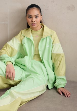 adidas by Stella McCartney TRACKTOP - Trainingsvest - glow green/halo gold