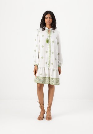 VISAHA PRINTED DRESS - Denné šaty - snow white/green