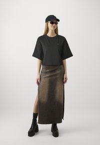 Replay Basic póló - black