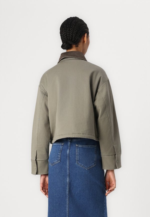 CURATED BY LENA - Light jacket3