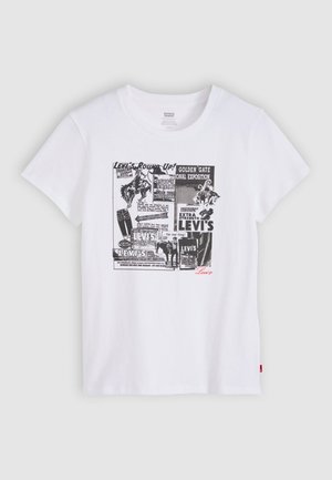 Hvid bomulds-T-shirt med sort-hvidt grafisk tryk med vintageannoncer, herunder "Levi's" og billeder af cowboys.