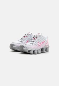 Nike Sportswear SHOX TL Trainers metallic platinum/pinksicle