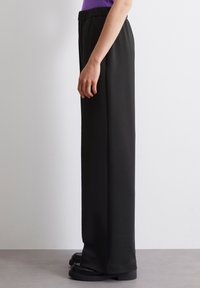Marc O'Polo DENIM DRAPY WIDE JOGGER - Tepláky - black