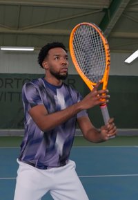 EA7 Emporio Armani TENNIS PRO TEE GRAPHIC - Camiseta deportiva - fancy violet