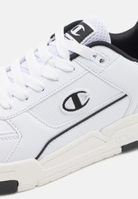 Champion RD18 HERITAGE - Edzőcipő - white/black/offwhite
