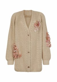 Beżowy sweter z dzianiny z dekoltem w serek, długimi rękawami i dekoracyjnymi aplikacjami kwiatowymi w delikatnym różu, z drewnianymi guzikami z przodu.