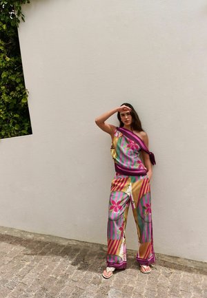 Next, Pluus - pink turquoise floral print