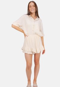Seasons of April LORENA HOSENROCK MUSSELIN - Shorts - creme