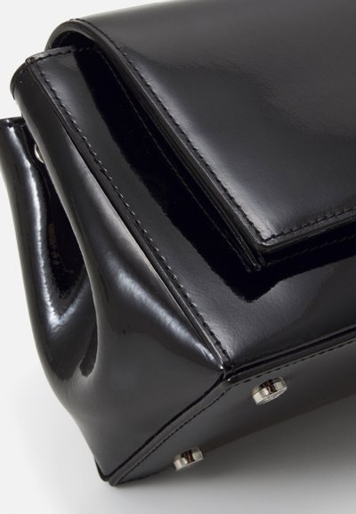 Vivienne Westwood HAZEL  czarny