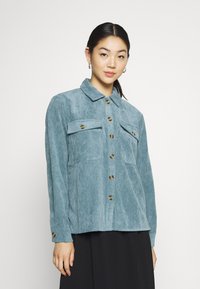 Pieces PCEFFI SHIRT - Blusa com botões - trooper