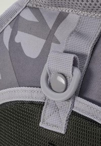 Brandit US COOPER EVERYDAYCARRY-SLING - Taška s příčným popruhem - blizzard camo