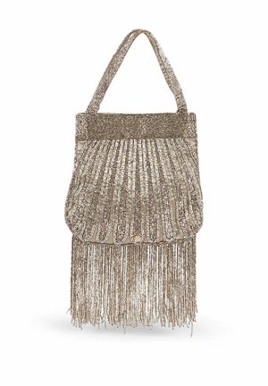 Perlebetonet metallic guld håndtaske med en struktureret frynse-detalje, der har en flad bund og to korte håndtag til bæring.