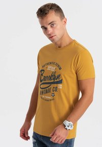 Ombre T-shirt print - yellow mustard