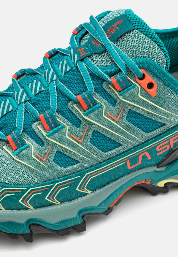 ULTRA RAPTOR II WOMAN - Trail running shoes2