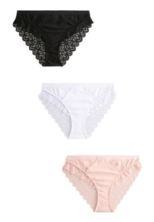 Tre par dameunderbukser: sorte med blondekanter, hvide med blondeaccents og lyserøde med bølget blondekant. Bomuldsmateriale.