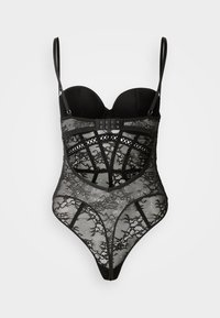 Μαύρο κορμάκι από δαντέλα με διάφανα τμήματα, δομημένο σχέδιο με μπανέλα, ρυθμιζόμενους ιμάντες και κλείσιμο με αγκράφα στην πλάτη.