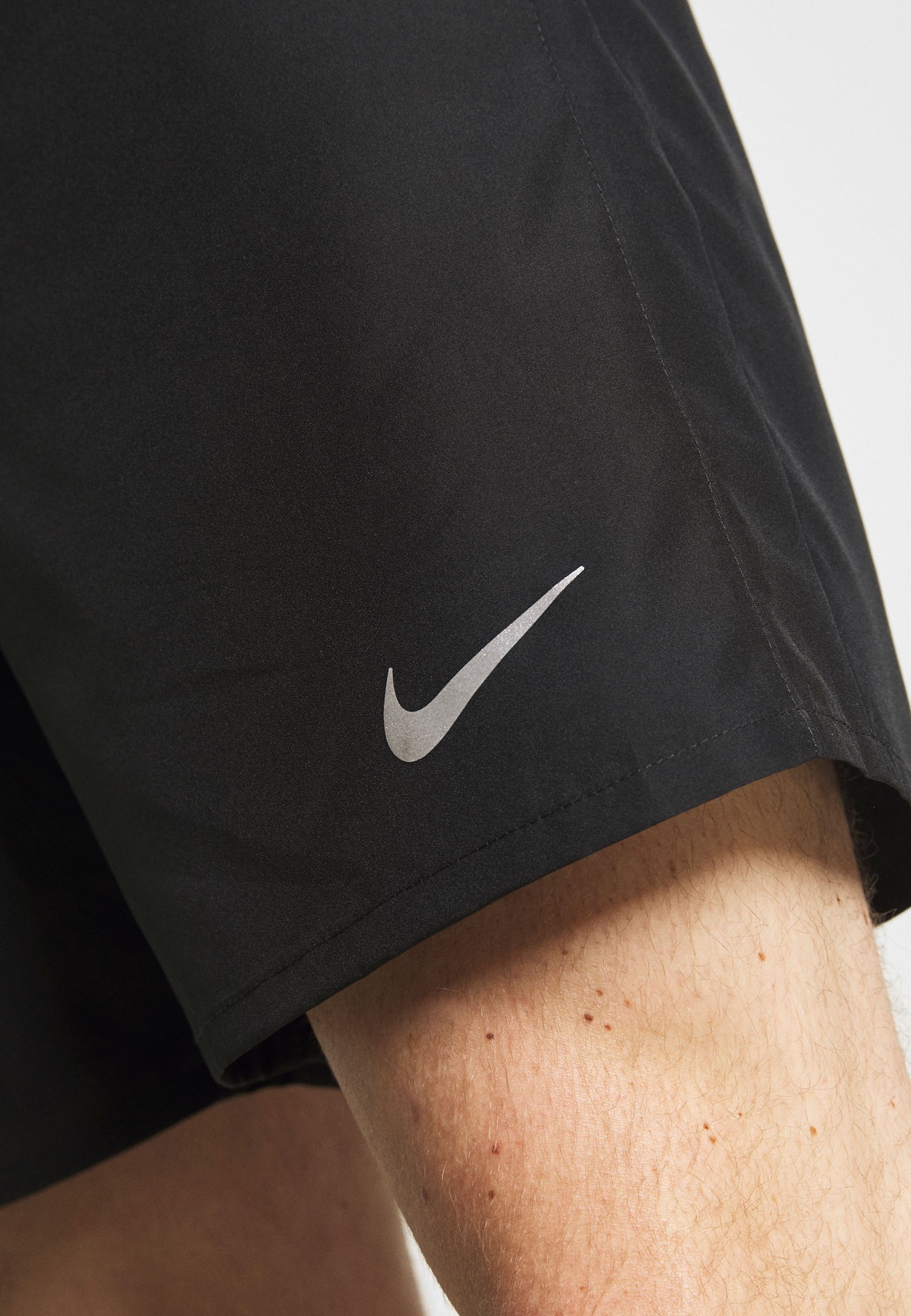 Nike Performance RUN SHORT - Korte 