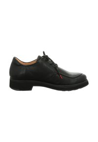 Schwarzer Leder-Dressschuh mit runder Zehenform, Schnürdesign, strukturiertem Obermaterial, dezenten Nähten und einem roten Akzent in der Nähe der Schnürsenkel.