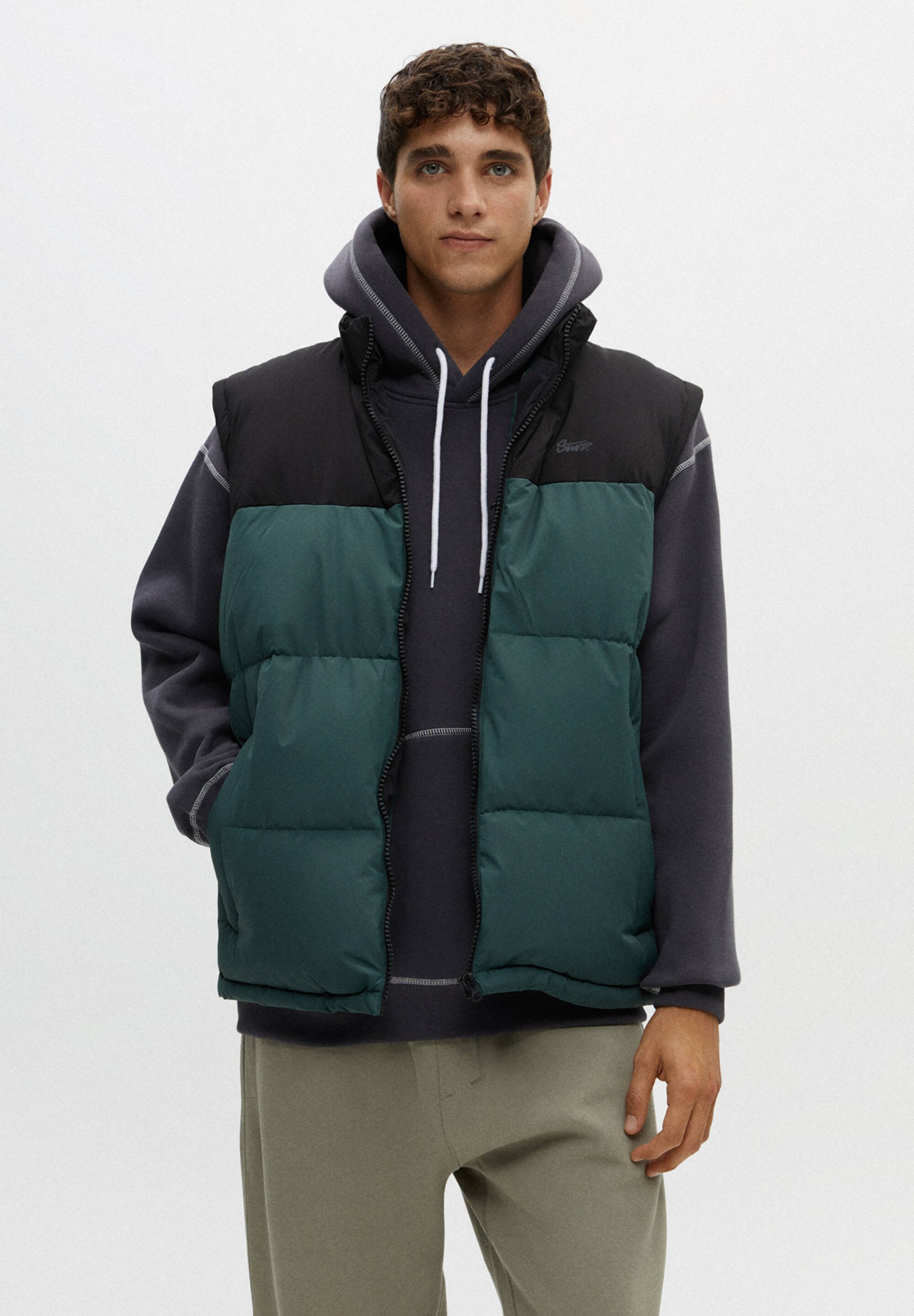 PULL\u0026BEAR BASIC PUFFER - Bodywarmer - dark green/donkergroen - Zalando.be
