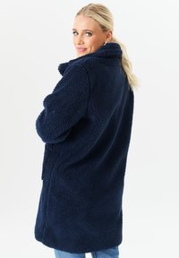 GINI LONDON LONGLINE - Winter coat - blue