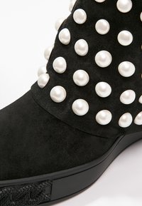 Casadei Botas de tacón - black
