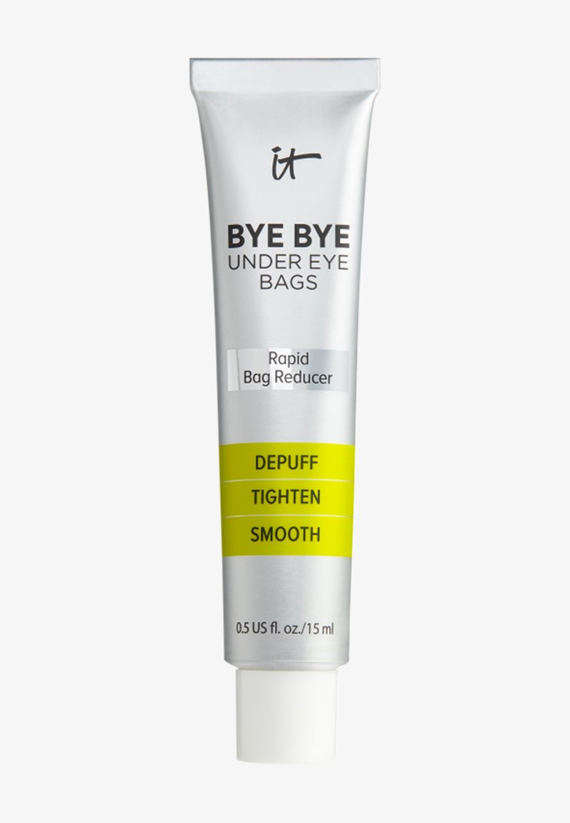 Tubo de "Adiós Bolsas Bajo los Ojos" de It Cosmetics, etiquetado como reductor rápido de bolsas con beneficios de desinflamación, reafirmación y suavizado, 0,5 oz líquidas de EE. UU.