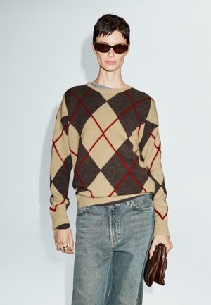 CREW NECK WITH ARGYLE PATTERN - Pullover - camel