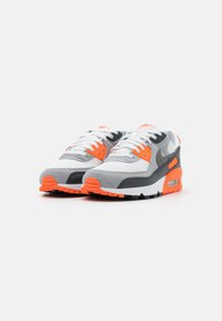 Nike Sportswear AIR MAX 90 - Trainers - summit white/smoke grey/safety orange/dark smoke grey/light pumice/black