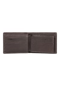 Cartera de cuero marrón, diseño bifold, que cuenta con múltiples ranuras para tarjetas, una ventana transparente para identificación y una textura suave con costuras en contraste.