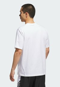 adidas Performance BASKETBALL - Camiseta básica - white   black