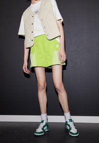 Nike Sportswear Šortky - green