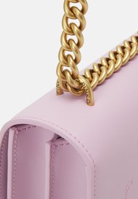 Pinko LOVE ONE CLASSIC - Sac bandoulière - purple