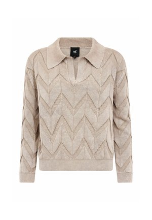 Bež pleteni džemper s dugim rukavima, otvorenim ovratnikom i cik-cak teksturiranim uzorkom po cijelom komadu.