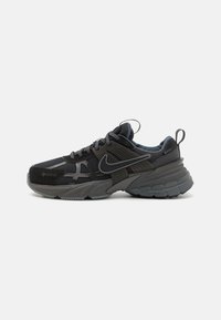 Unselected, black/iron grey/med ash/smoke grey/dark smoke grey